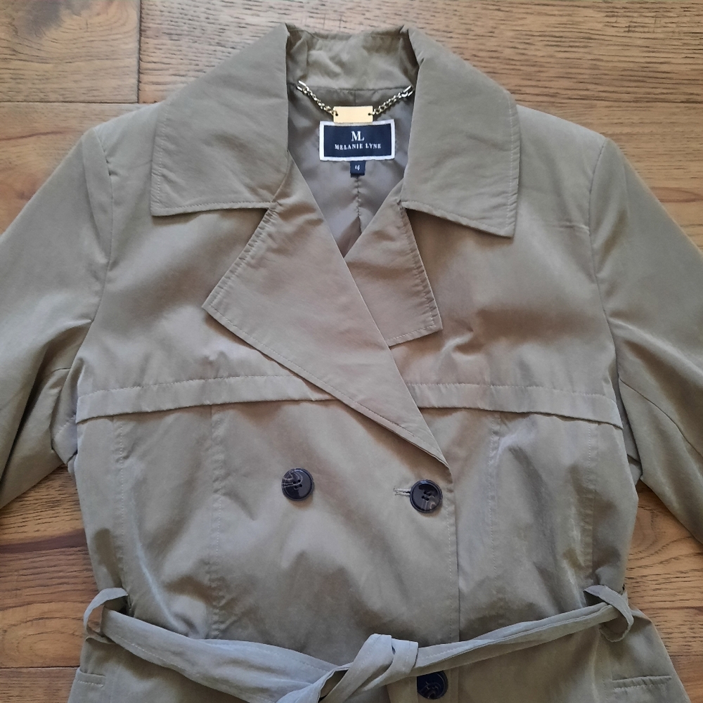 Elegant Khaki Trench Coat - Picture 2 of 14